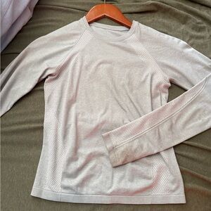 Women's Long Sleeve Gray Top